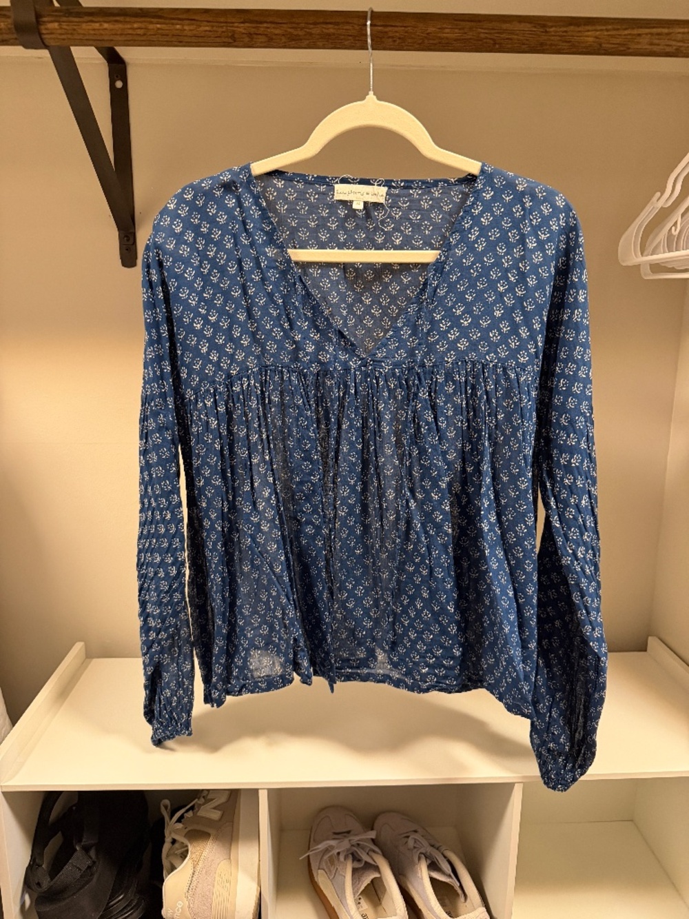 Daughters of India Rashmi Blouse in Navy - Picture 2 of 3